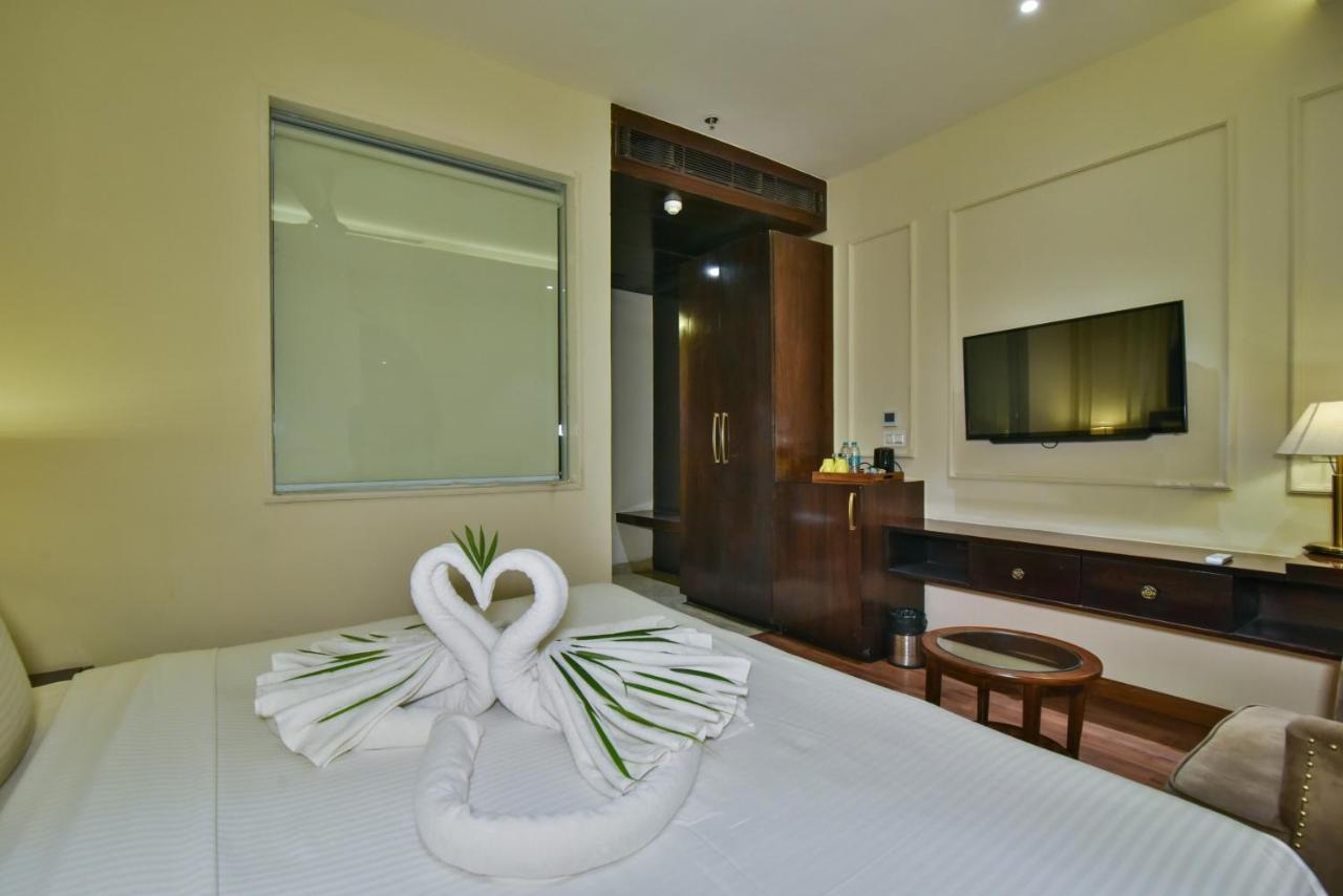 Hotel Br Grand With Nimo Club Amritsar -5 Mint From Golden Temple Eksteriør bilde