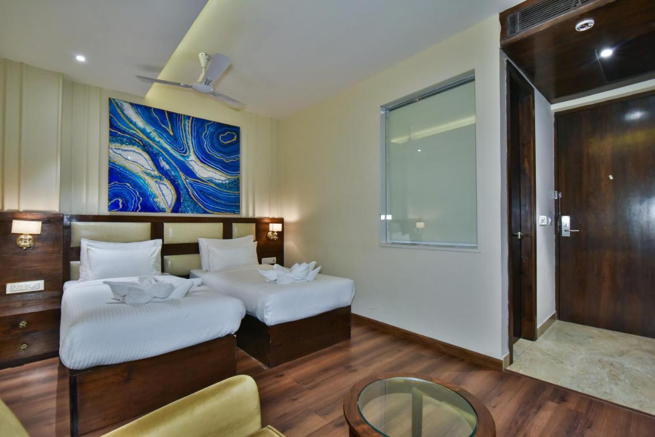 Hotel Br Grand With Nimo Club Amritsar -5 Mint From Golden Temple Eksteriør bilde