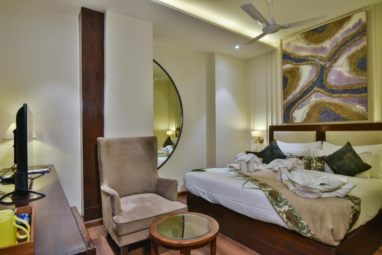 Hotel Br Grand With Nimo Club Amritsar -5 Mint From Golden Temple Eksteriør bilde