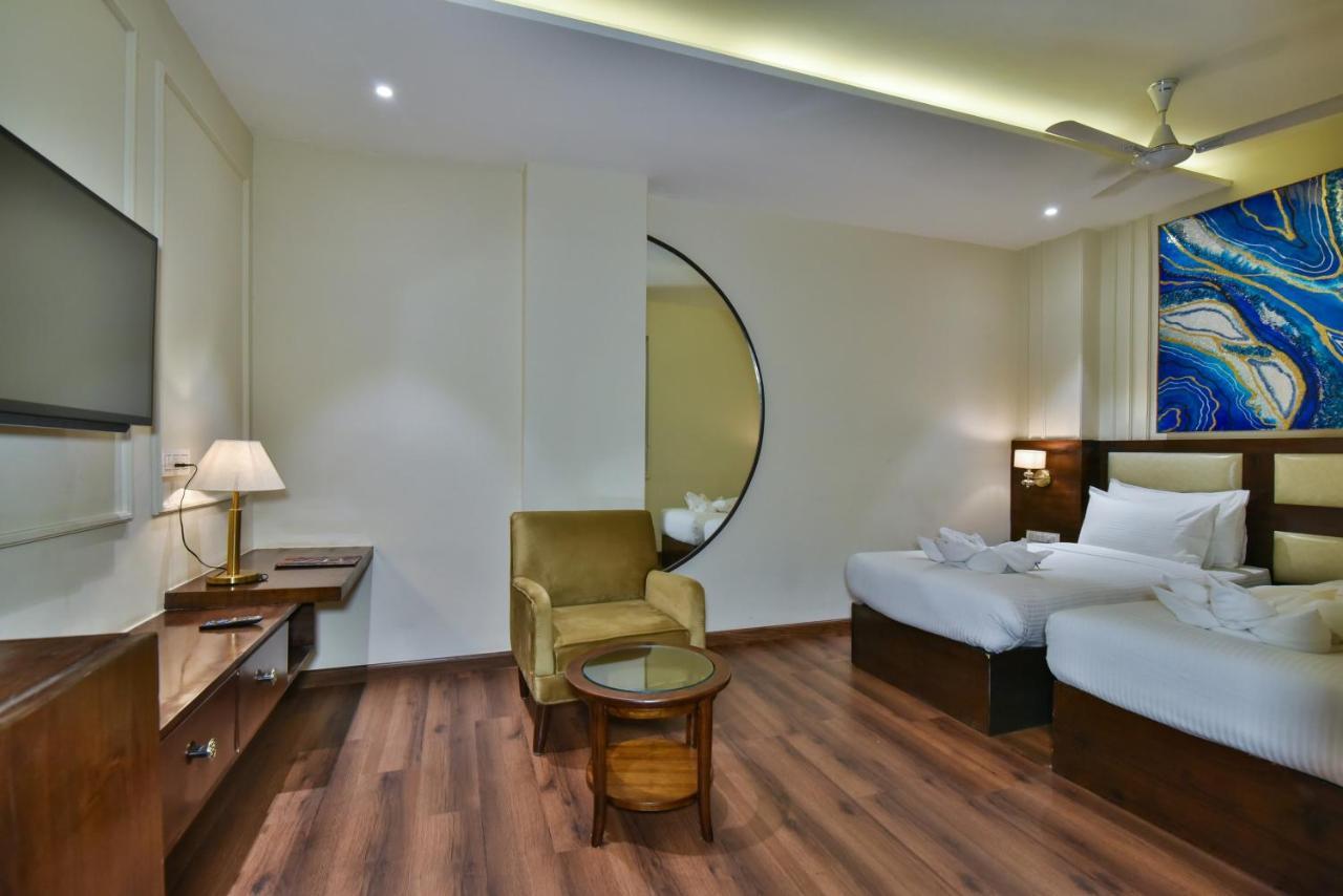 Hotel Br Grand With Nimo Club Amritsar -5 Mint From Golden Temple Eksteriør bilde