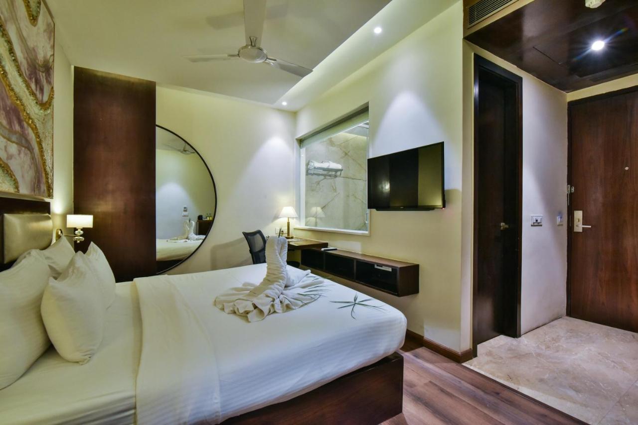 Hotel Br Grand With Nimo Club Amritsar -5 Mint From Golden Temple Eksteriør bilde