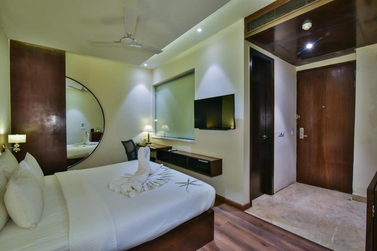 Hotel Br Grand With Nimo Club Amritsar -5 Mint From Golden Temple Eksteriør bilde